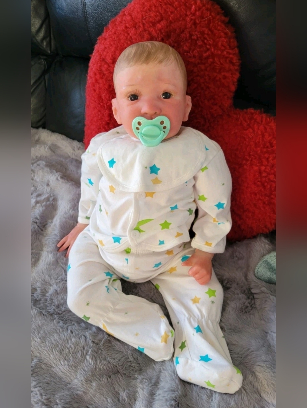 REALISTIC REBORN BABY DOLL "SWEET PEA AWAKE" (LAURA LEE EAGLES) 26 Inches